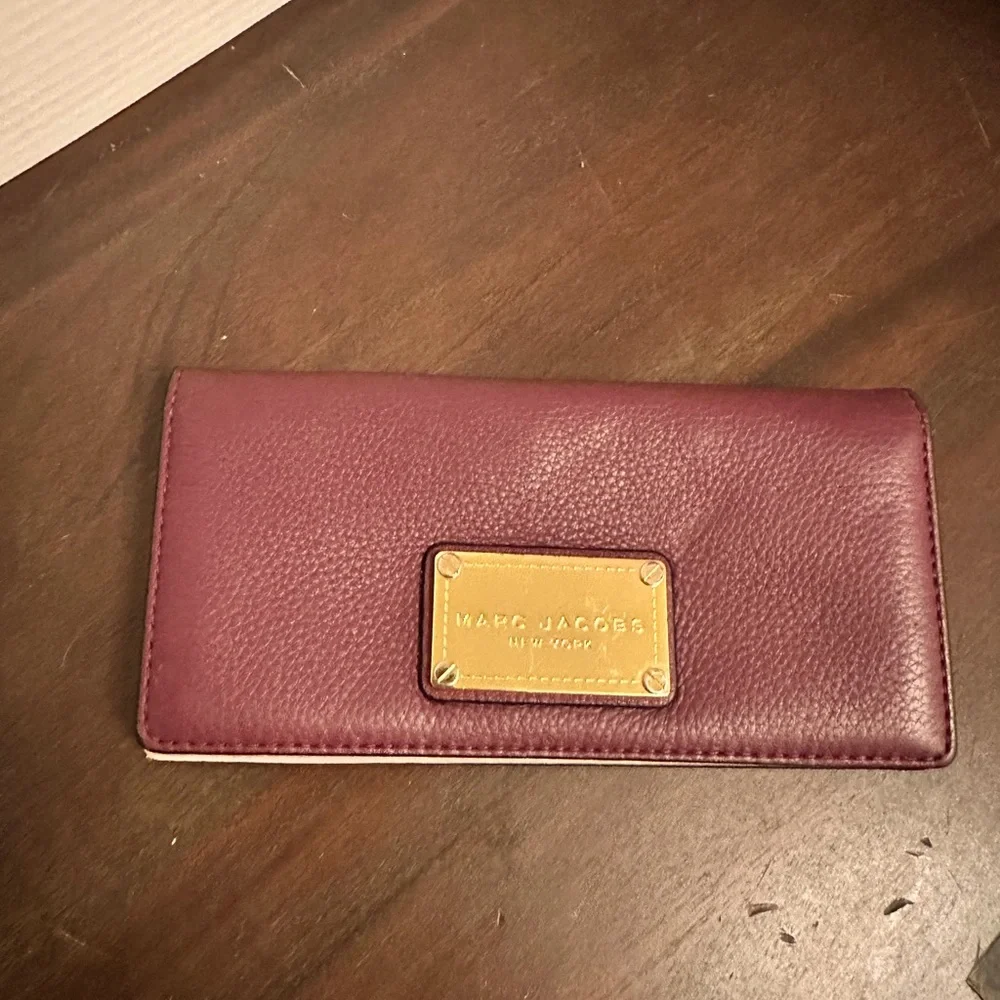 Marc Jacobs Wallet - Picture 1 of 7